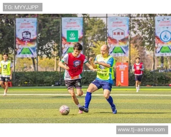 足球比赛的激情与足球明星的风采交织成的美丽画卷